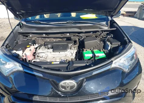 2017 Toyota Rav4 Limited z USA, uszkodzony, nr VIN 2T3YFREV8HW347318